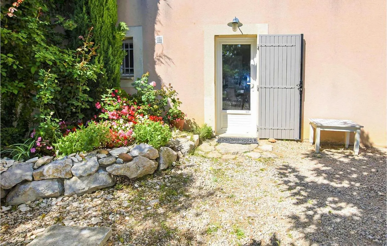 Awesome Apartment In Caumont-Sur-Durance 0*,