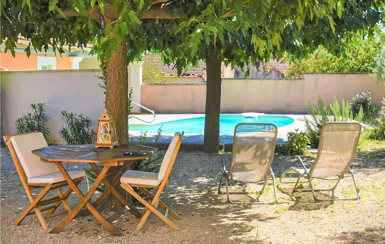 Awesome Apartment In Caumont-Sur-Durance